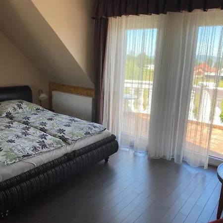 Panka Vendeghaz Emeleti Balatonboglar